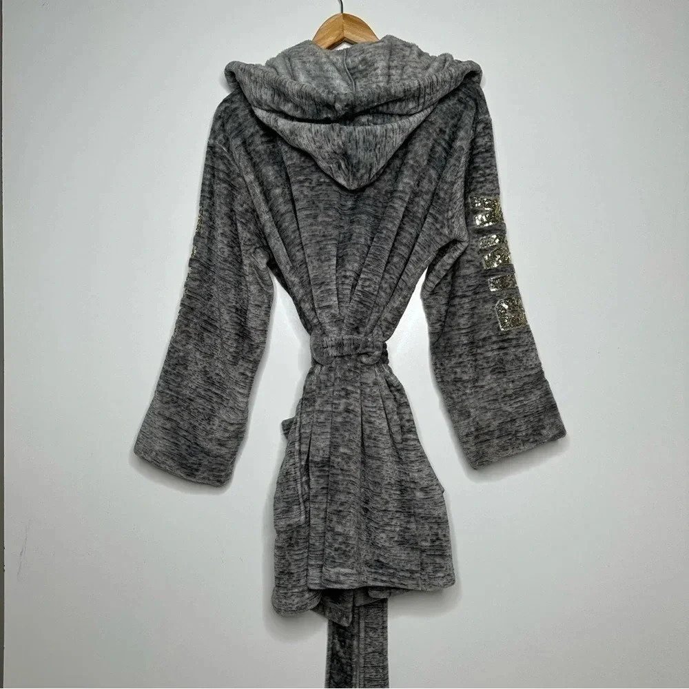 Victorias Secret PINK Gray Gold Sequin Plush Robe Size XS/S - Picture 9 of 11
